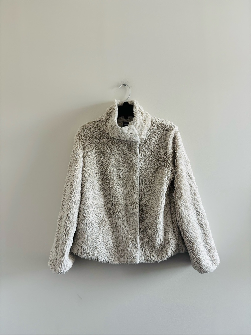 Patagonia Faux Fur Jacket Off White Pelage Coat Short Womens S Outdoor Ski 90s